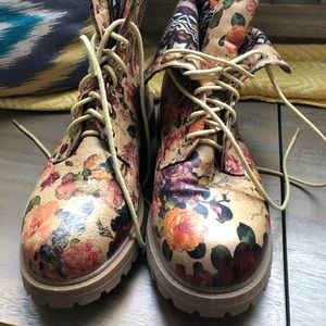 Floral boots